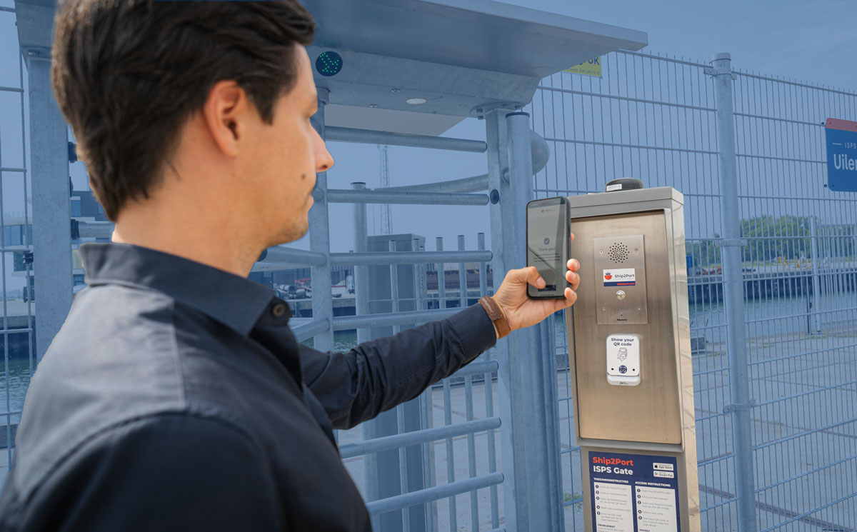 ISPS unmanned gate with QR and Face ID